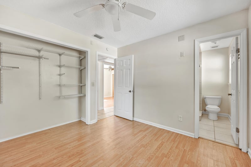 Photo 15 of 2930 Wycombe Dr W, Jacksonville, FL 32277, photographed by Megapixeler
