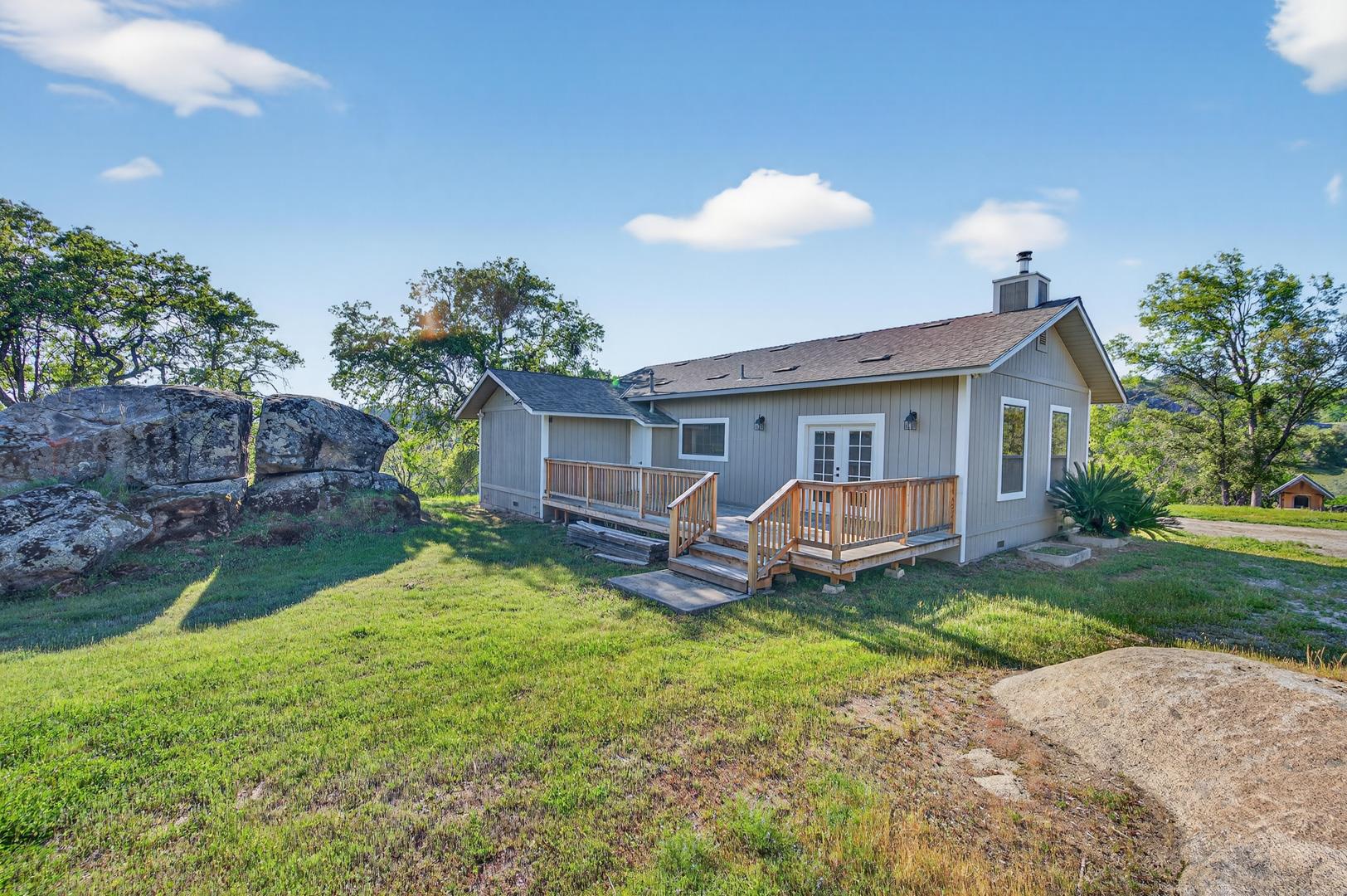 30919 Auberry Rd, photo 22
