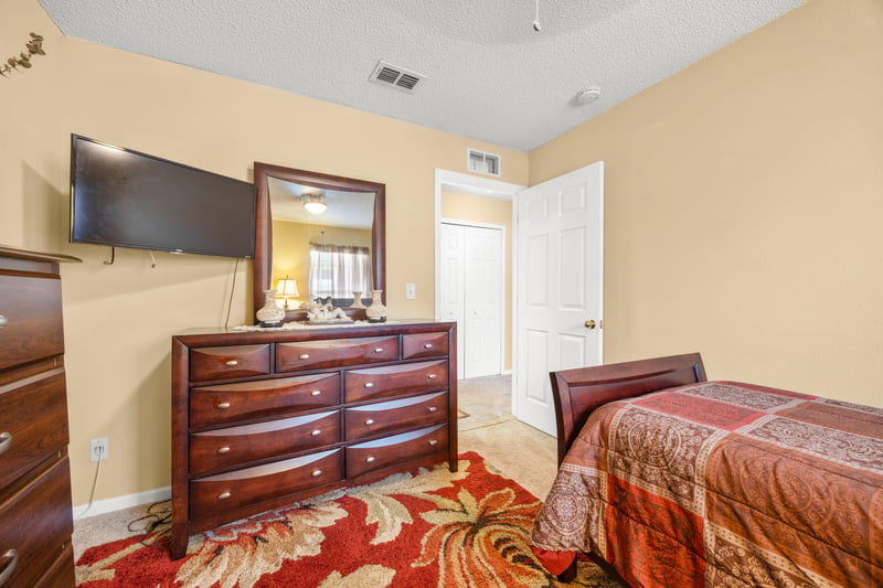 Photo 31 of 10907 Taurina Ridge Dr, Jacksonville, FL 32218, photographed by Megapixeler