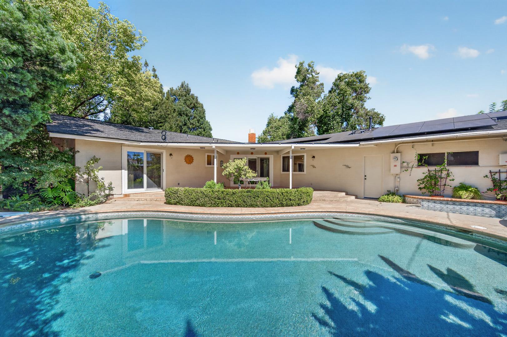 749 W Escalon Ave, photo 50