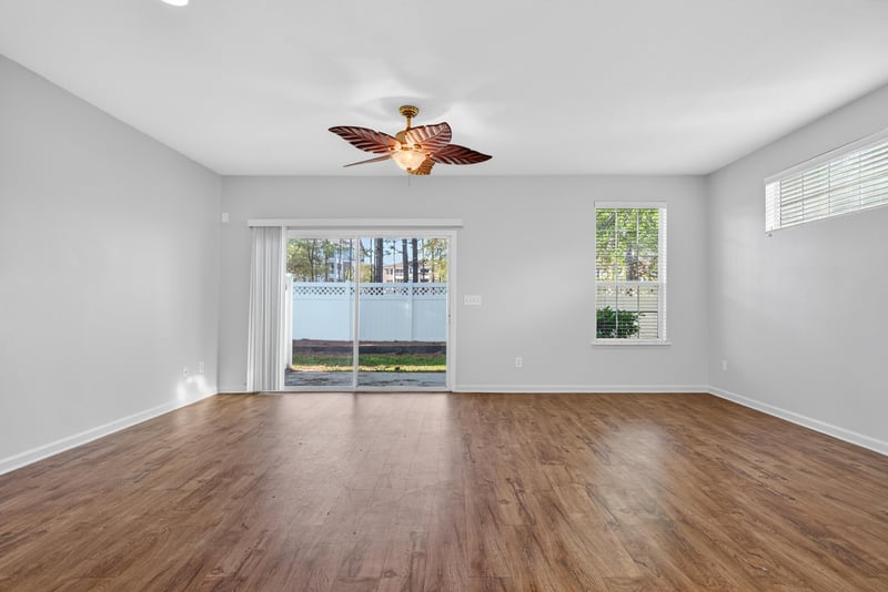 Photo 5 of 3680 Creswick Cir unit 17 i, Orange Park, FL 32065, photographed by Megapixeler
