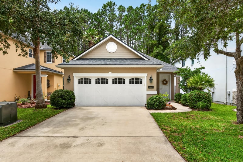 Photo 2 of 618 Briar View Dr, Orange Park, FL 32065, photographed by Megapixeler