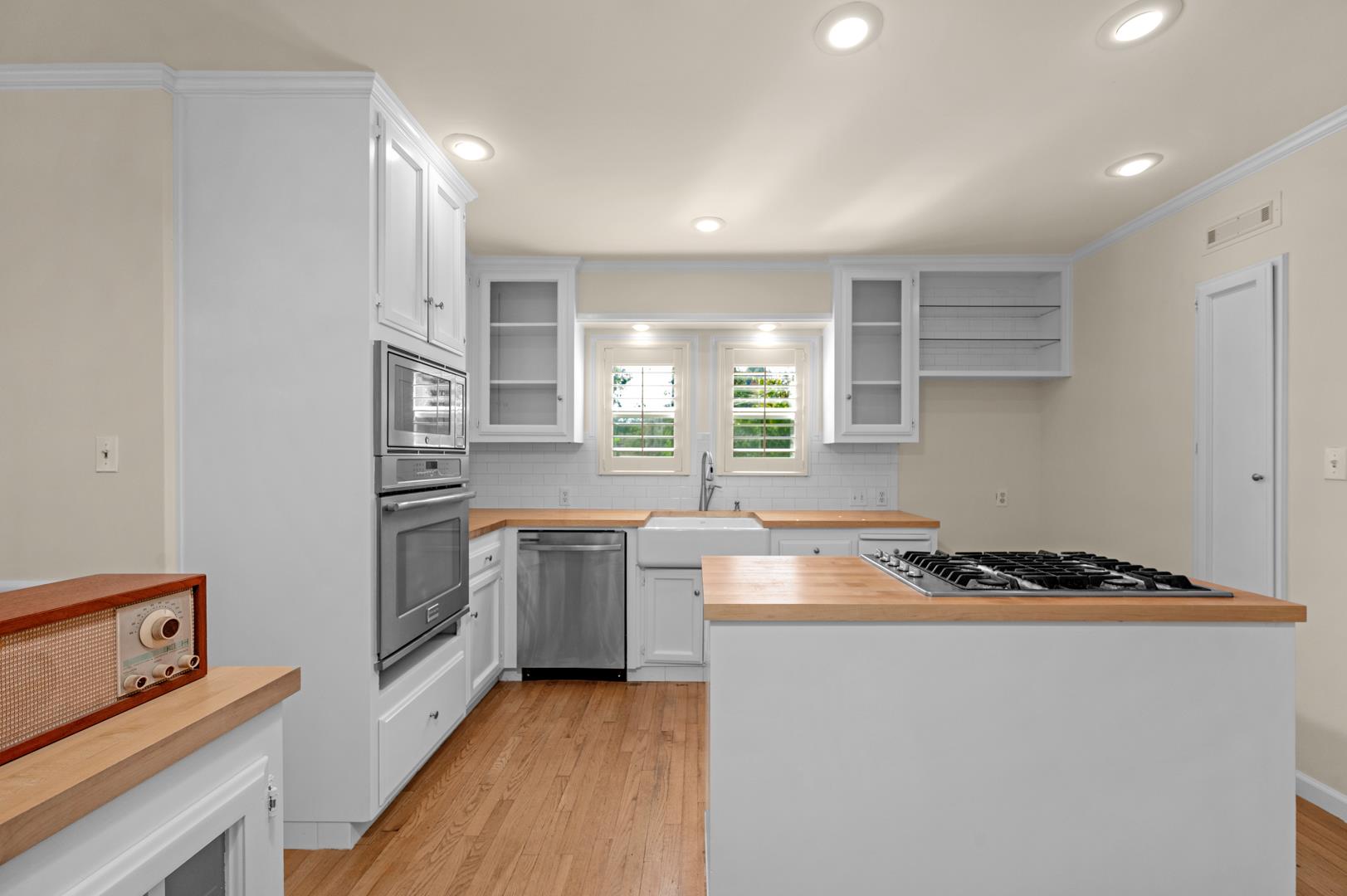 4845 N Arcade Ave, photo 33