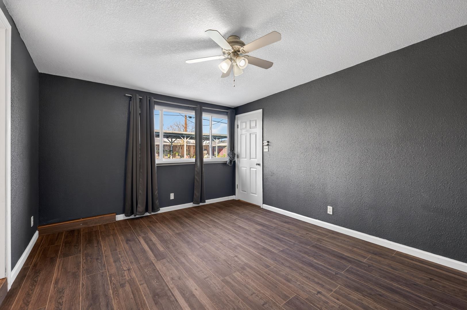 1524 W Fountain Way, photo 41