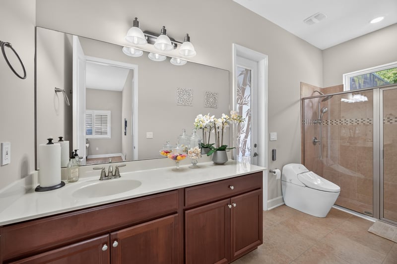 Bathroom with vanity, toilet, and glass shower at 276 Cross Ridge Dr, Ponte Vedra Beach, FL 32081
