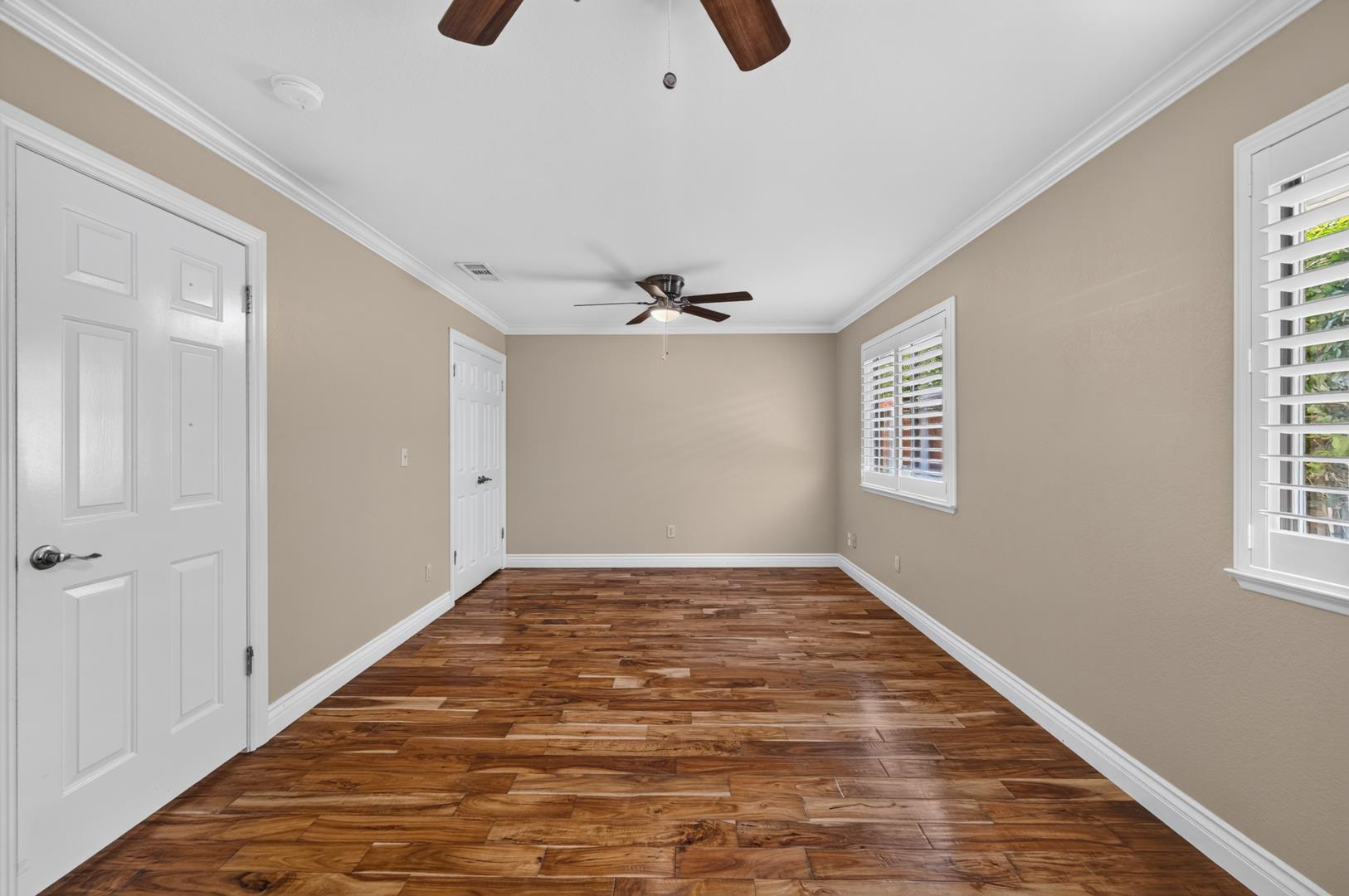 6495 N Vagedes Ave, photo 33