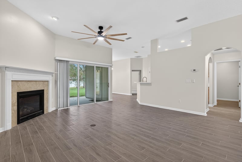 Family Room at 14344 Summer Breeze Dr, Jacksonville, FL 32218