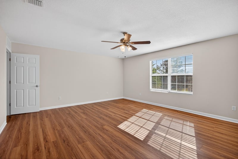 Photo 27 of 5000 Magnolia Valley Dr, Jacksonville, FL 32210, photographed by Megapixeler