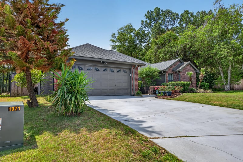 Photo 3 of 1974 Delamere Ct, Jacksonville, FL 32246, photographed by Megapixeler
