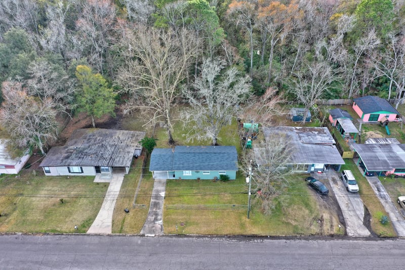 Photo 36 of 858 Le Brun Dr, Jacksonville, FL 32205, photographed by Megapixeler
