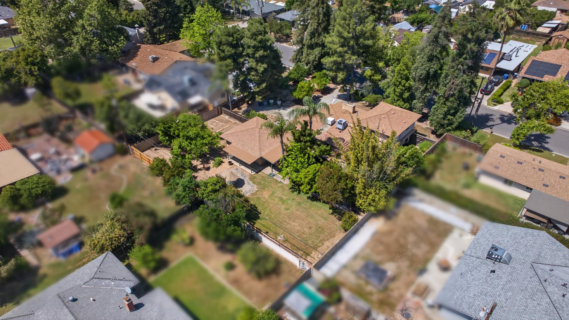 1220 E Sussex Way, photo 74