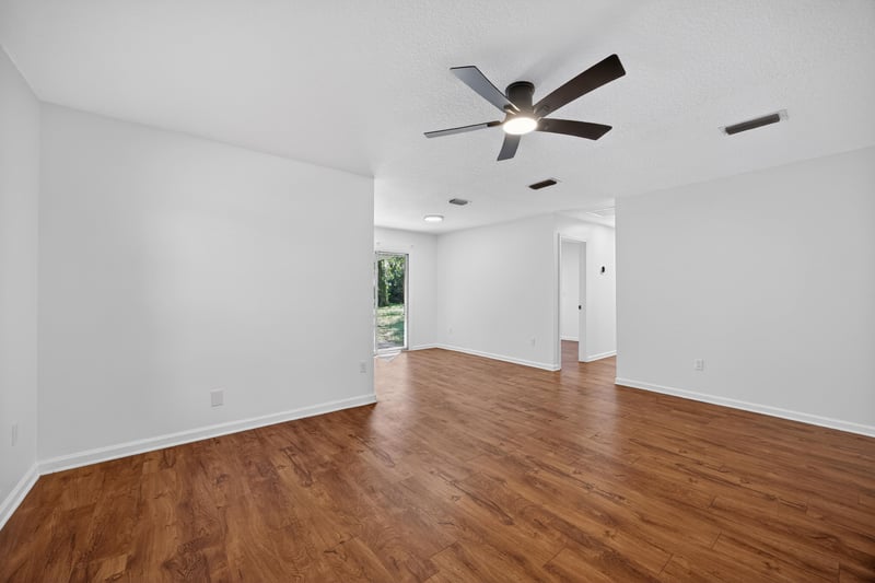 Photo 7 of 411 Pearl St, Green Cove Springs, FL 32043, photographed by Megapixeler