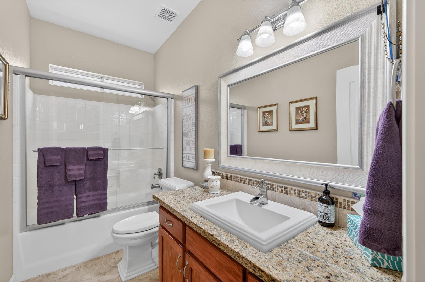 2450 E Fox Glen Ave, photo 24