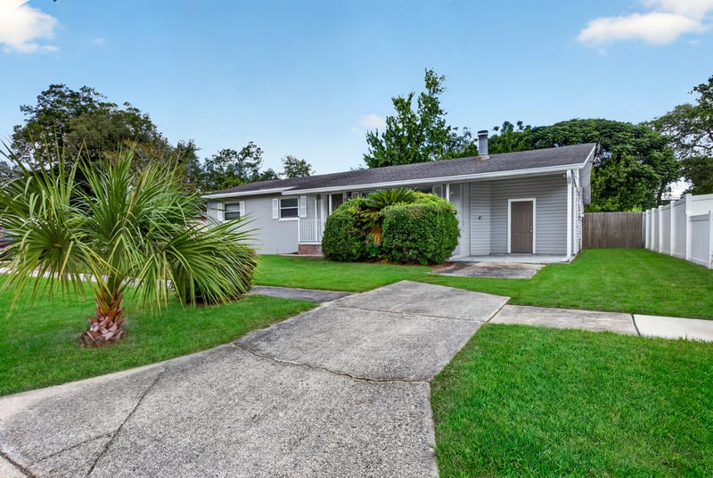 Photo 3 of 7251 Mayapple Rd, Jacksonville, FL 32211, photographed by Megapixeler