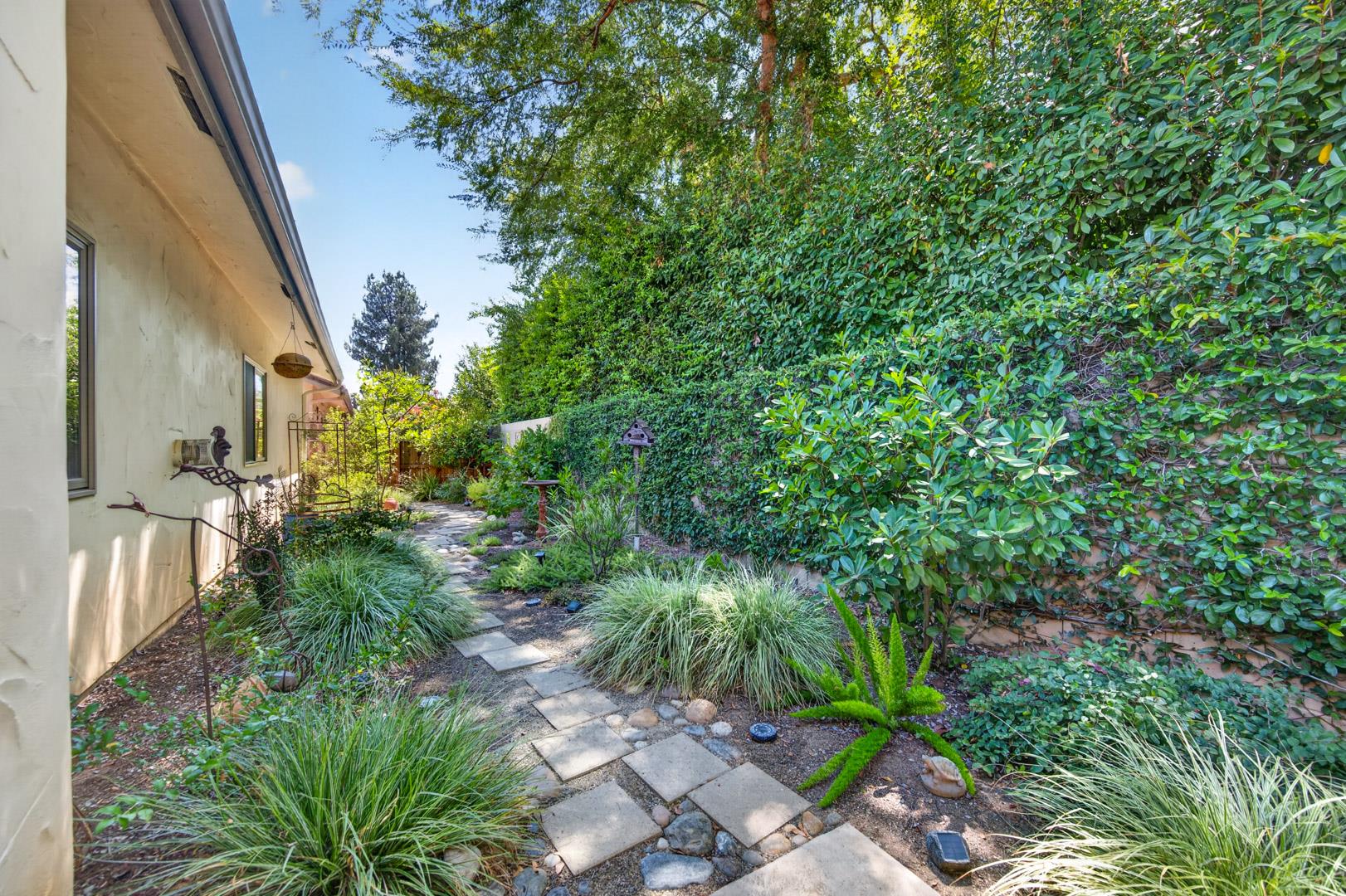 6457 N Warren Ave, photo 62