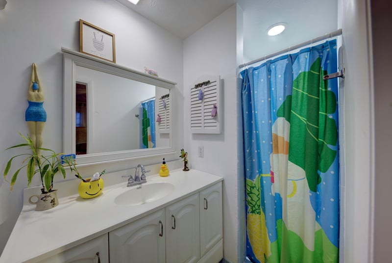 Photo 23 of 3333 Heathcliff Ln, Jacksonville, FL 32257, photographed by Megapixeler