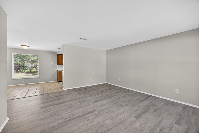 Living Room 3 at 1675 Mary Beth Dr, Middleburg, FL 32068