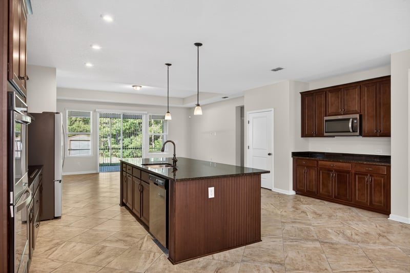 Photo 13 of 1486 Panther Lk Pkwy, Jacksonville, FL 32221, photographed by Megapixeler