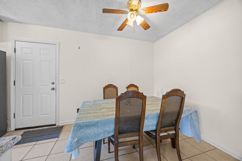Photo 14 of 10431 Ebbitt Rd, Jacksonville, FL 32246, photographed by Megapixeler