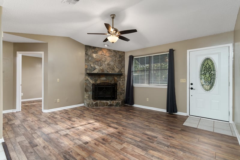 Photo 11 of 6092 Taylor Rd, Jacksonville, FL 32234, photographed by Megapixeler