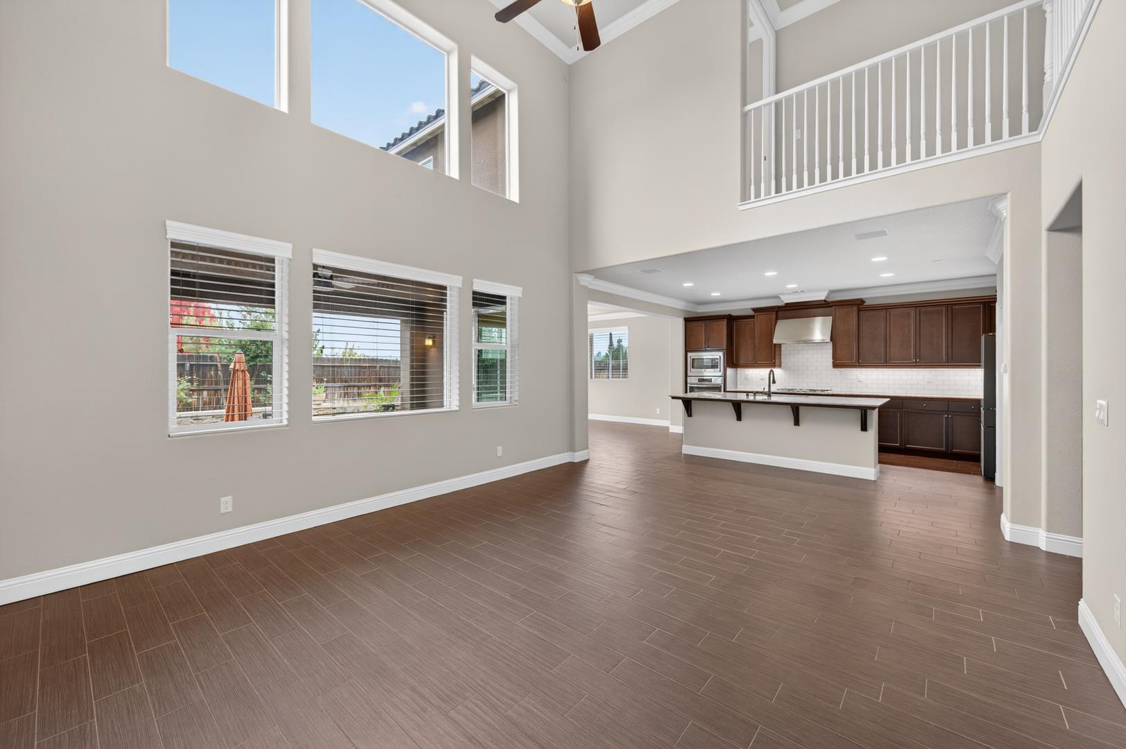 4379 Heritage Ave, photo 16