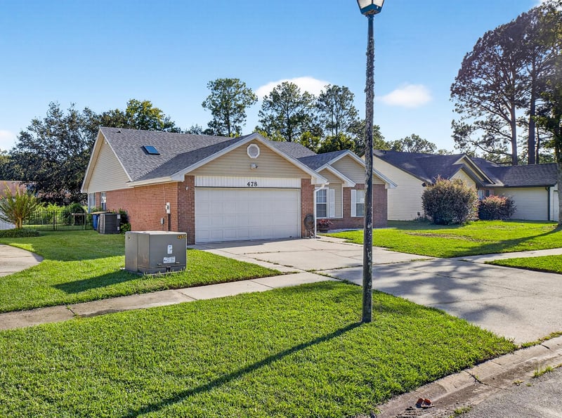 Photo 4 of 478 Shamrock Ave S, Jacksonville, FL 32218, photographed by Megapixeler