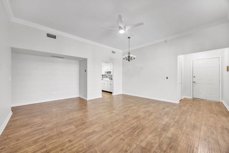 Photo 11 of 2912 St Johns Ave unit 18, Jacksonville, FL 32205, photographed by Megapixeler