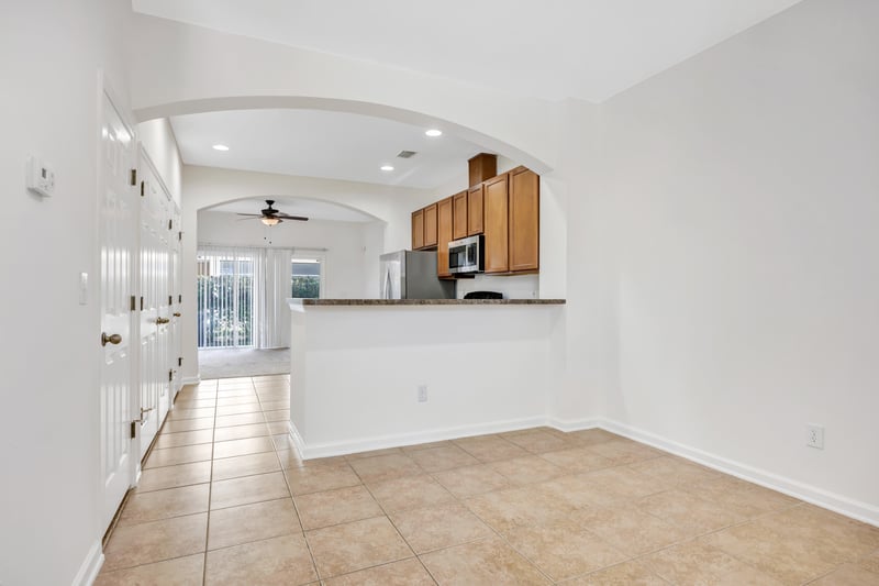 Photo 10 of 13033 Sunset Lake Dr, Jacksonville, FL 32258, photographed by Megapixeler