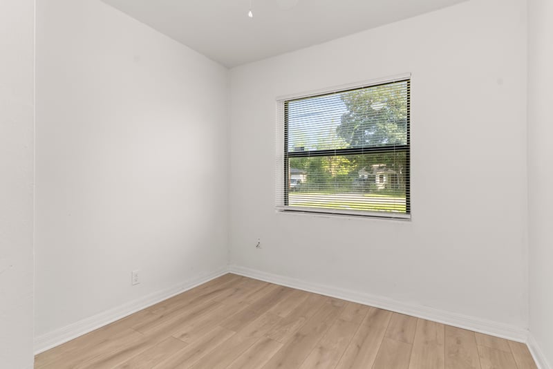 Photo 32 of 5119 Banshee Ave, Jacksonville, FL 32244, photographed by Megapixeler