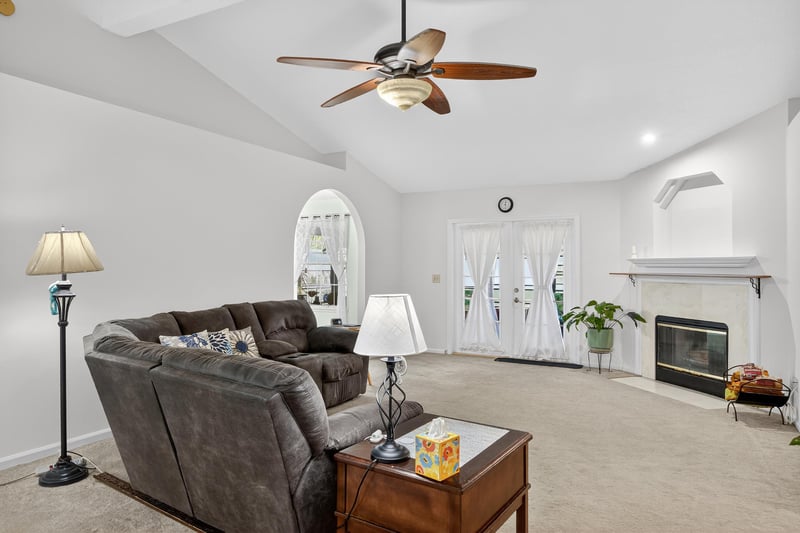 Photo 8 of 3211 Chantilly Ct, Orange Park, FL 32073, photographed by Megapixeler