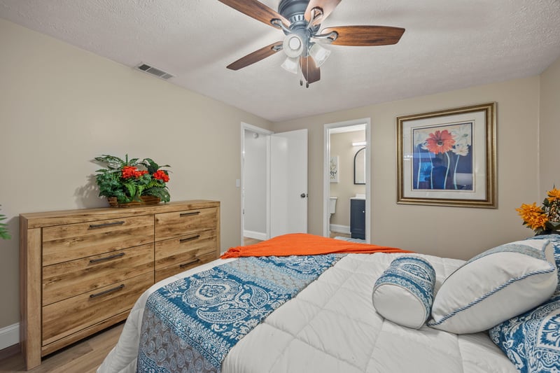 Photo 15 of 2517 Feit Ct, Orange Park, FL 32065, photographed by Megapixeler