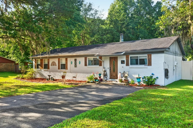 Photo 8 of 580 Arthur Moore Dr, Green Cove Springs, FL 32043, photographed by Megapixeler