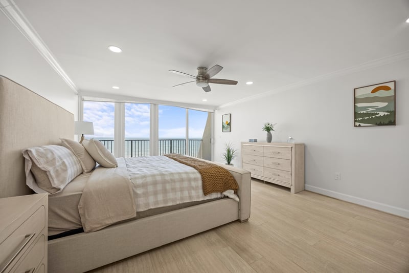 Photo 24 of 2100 Ocean Dr S ph 2, Jacksonville Beach, FL 32250, photographed by Megapixeler