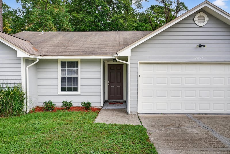 Photo 5 of 2857 Sandy Beach Ln, Jacksonville, FL 32277, photographed by Megapixeler