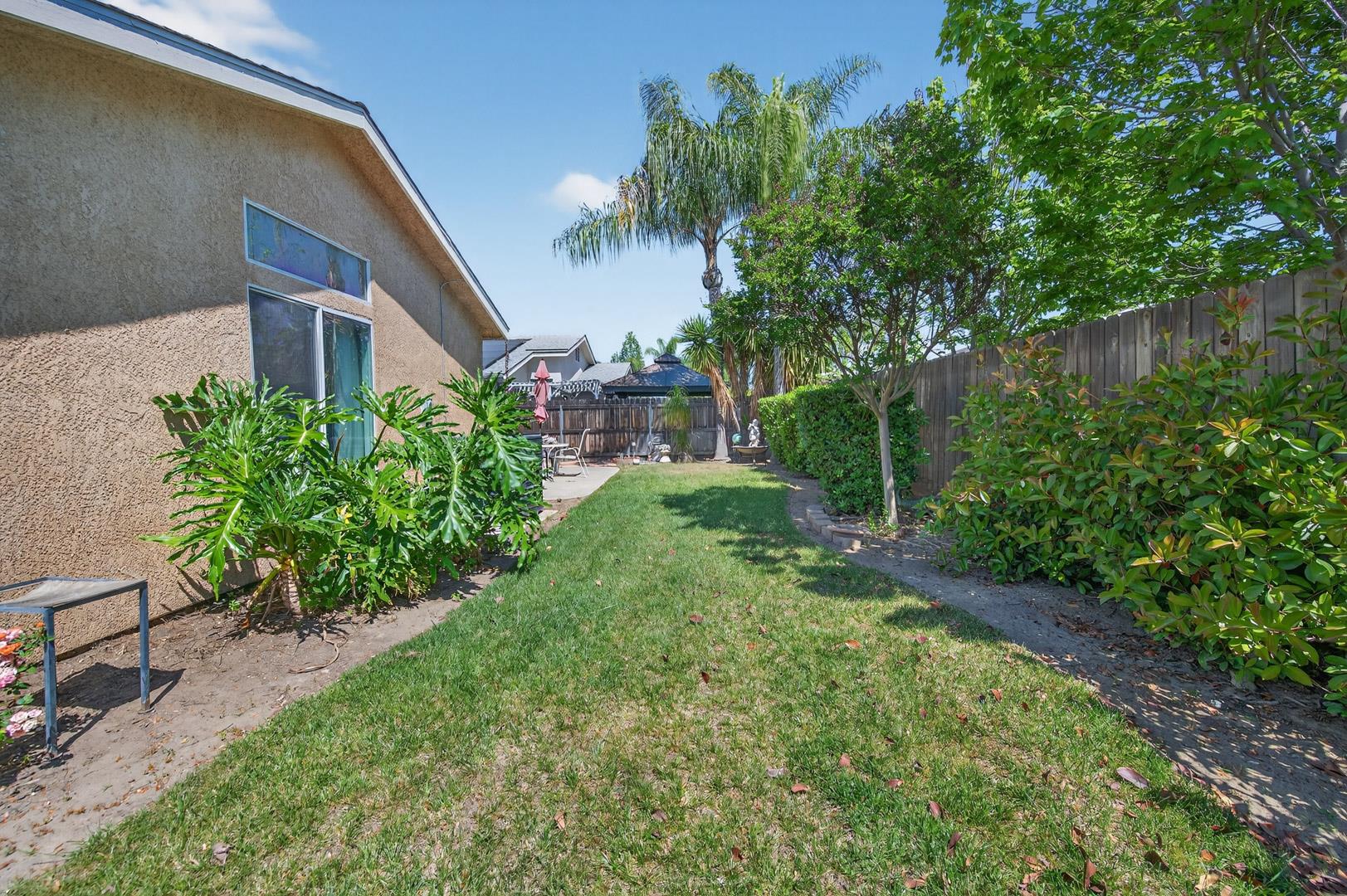 2335 Golden Ave, photo 19