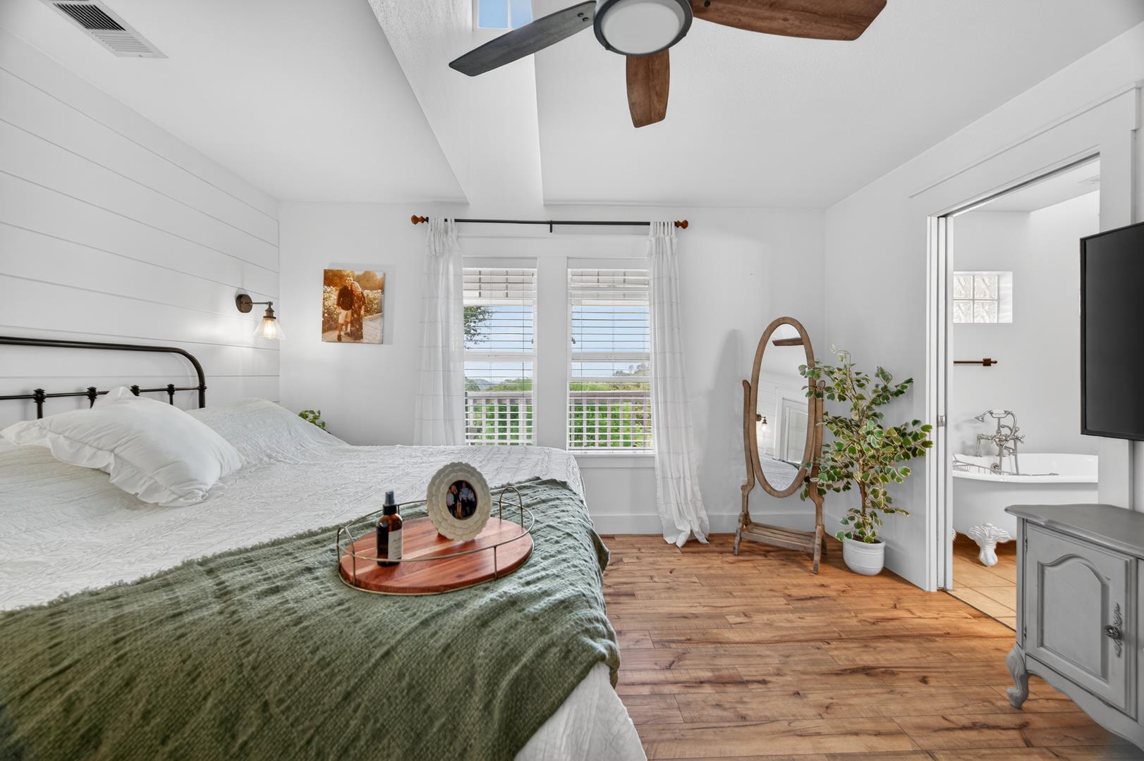 35073 Auberry Rd, photo 51