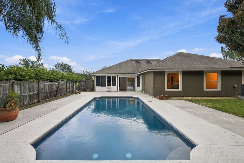 Pool and patio day-to-dusk edit, photographed by Megapixeler on Winding Springs Ct, Jacksonville
