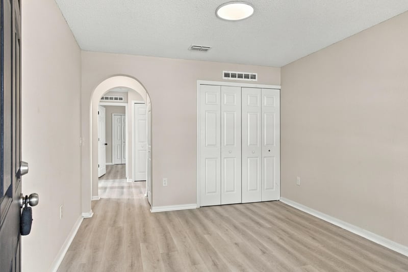 Photo 6 of 6614 Gentle Oaks Dr N, Jacksonville, FL 32244, photographed by Megapixeler