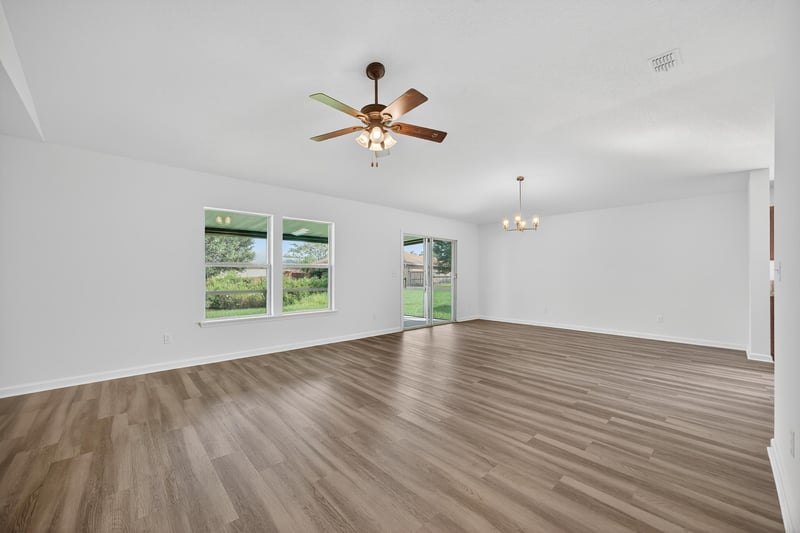Photo 9 of 7551 Mishkie Dr, Jacksonville, FL 32244, photographed by Megapixeler