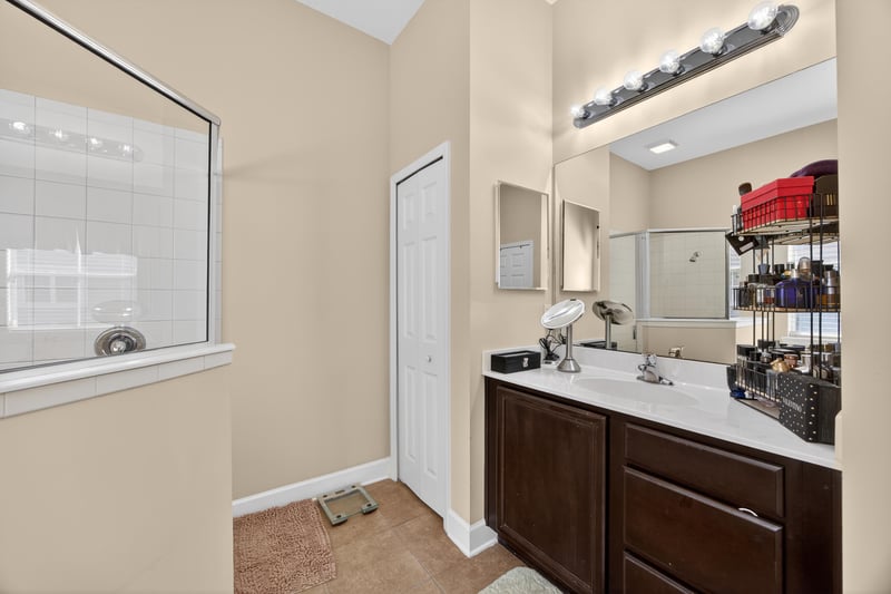Photo 33 of 1033 Southern Hills Dr, Orange Park, FL 32065, photographed by Megapixeler
