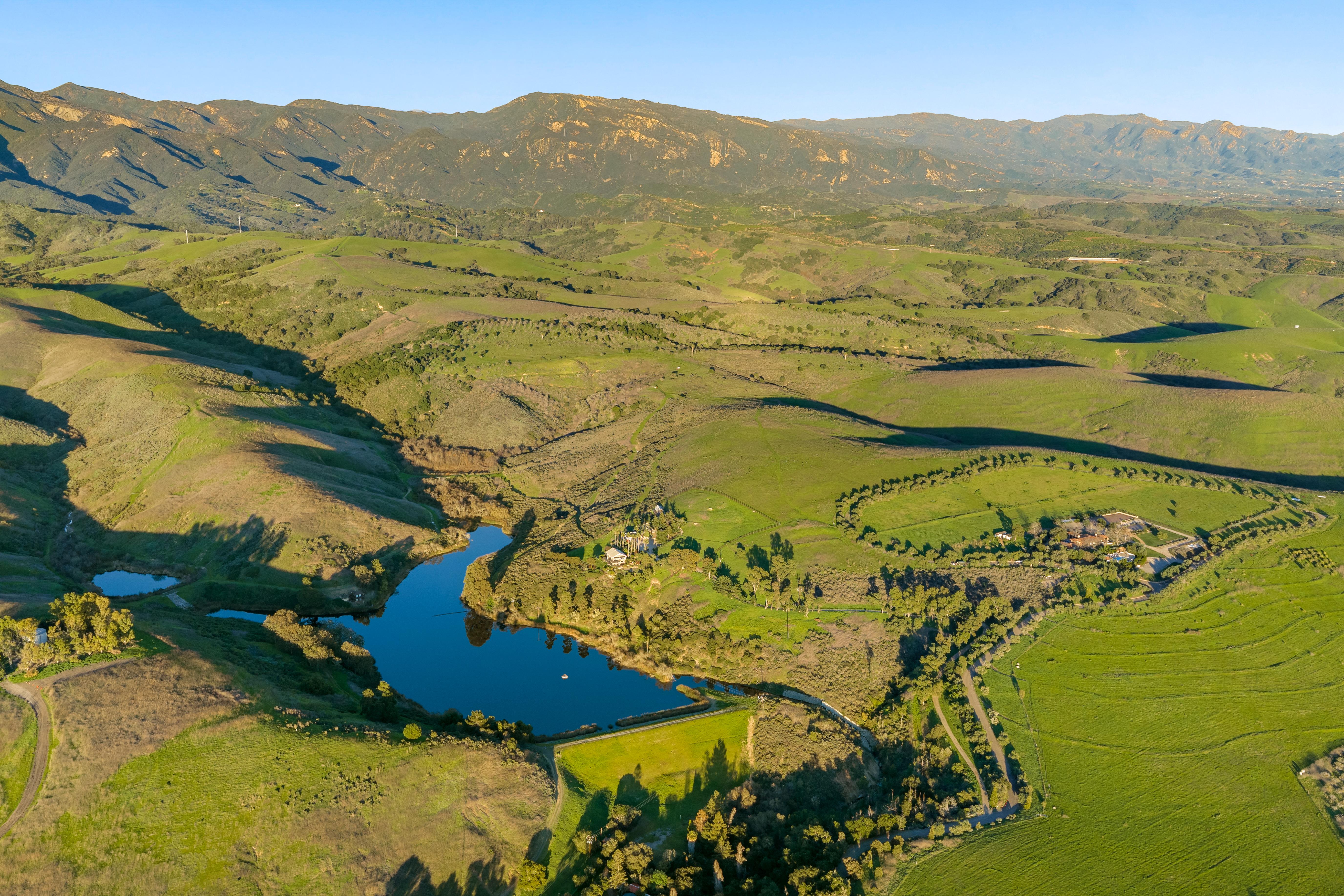 Real estate photography virtual tour of Naples Access Rd, Goleta CA — luxury home photography near Carpinteria bluffs by VirTour Media
