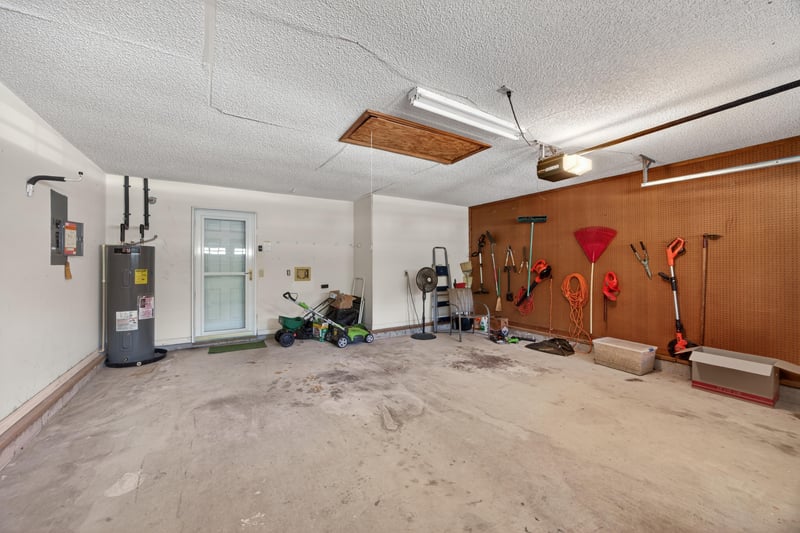 Photo 29 of 4341 Lake Woodbourne Dr S, Jacksonville, FL 32217, photographed by Megapixeler