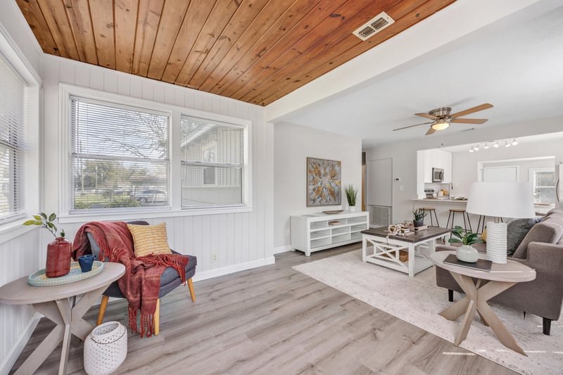 Photo 6 of 825 Wyolen St, Jacksonville, FL 32254, photographed by Megapixeler