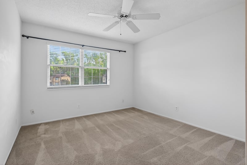 Bedroom 3 at 4814 Windrush Ln a 4, Jacksonville, FL 32217