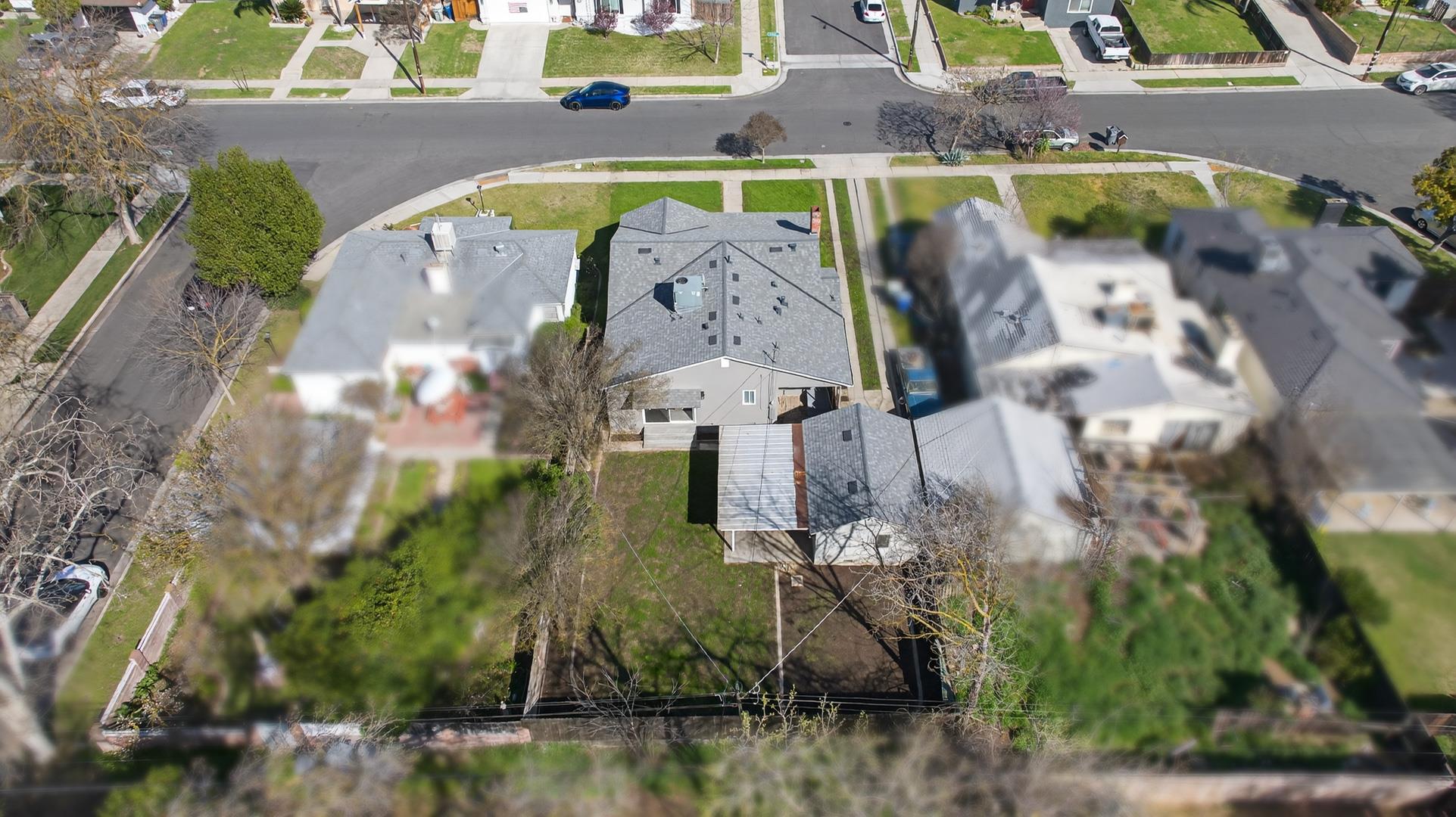 1146 E Cortland Ave, photo 41