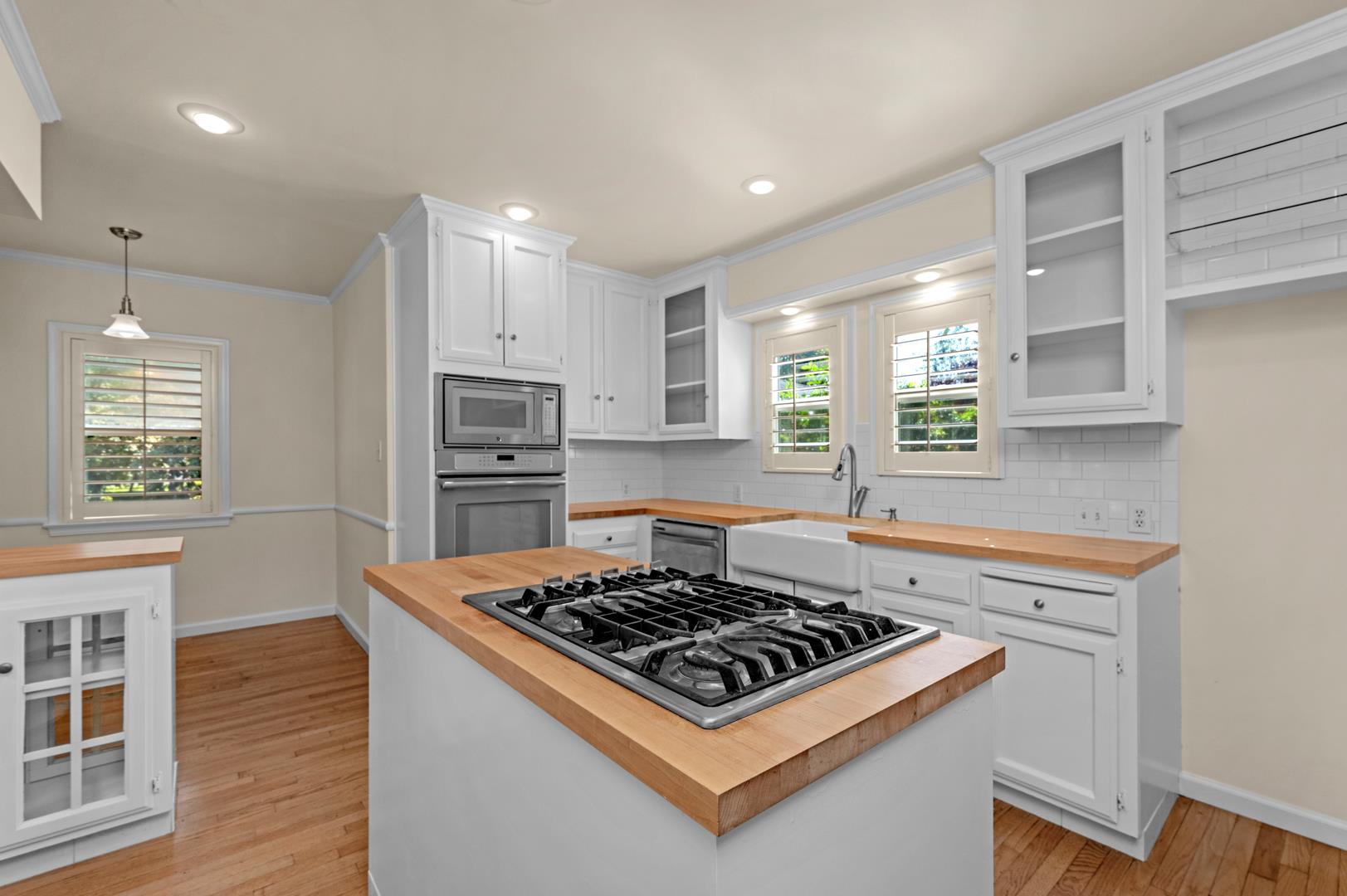 4845 N Arcade Ave, photo 35