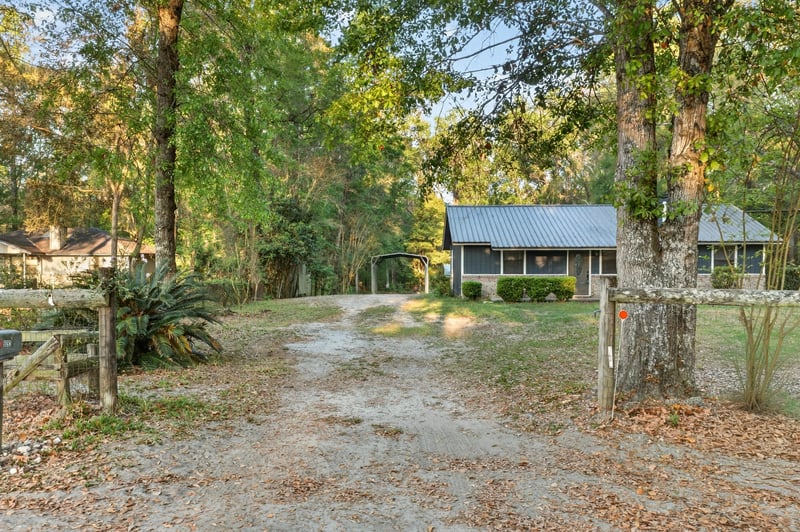 Photo 53 of 6092 Taylor Rd, Jacksonville, FL 32234, photographed by Megapixeler