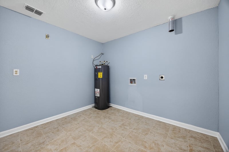 Photo 22 of 6952 Goldilocks Ln, Jacksonville, FL 32210, photographed by Megapixeler