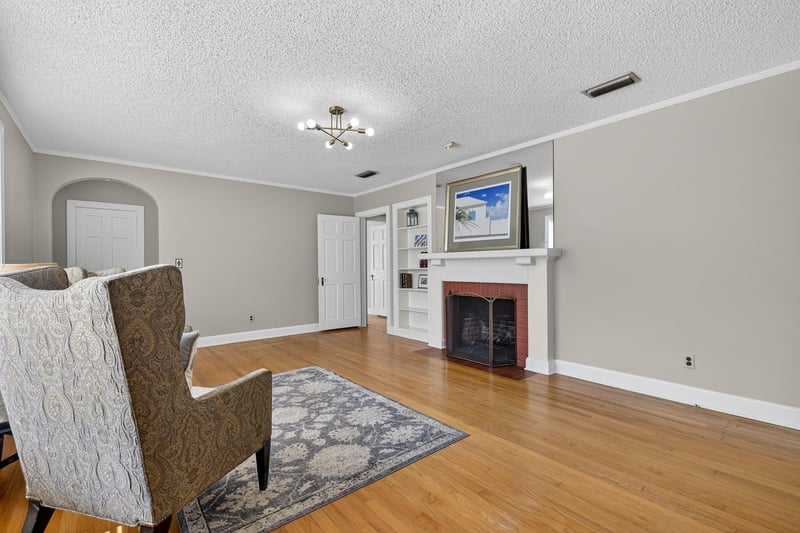 Photo 9 of 1425 Pinetree Rd, Jacksonville, FL 32207, photographed by Megapixeler