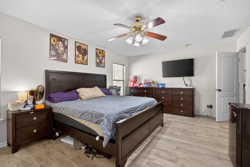 Photo 19 of 14262 Crestwick Dr W, Jacksonville, FL 32218, photographed by Megapixeler